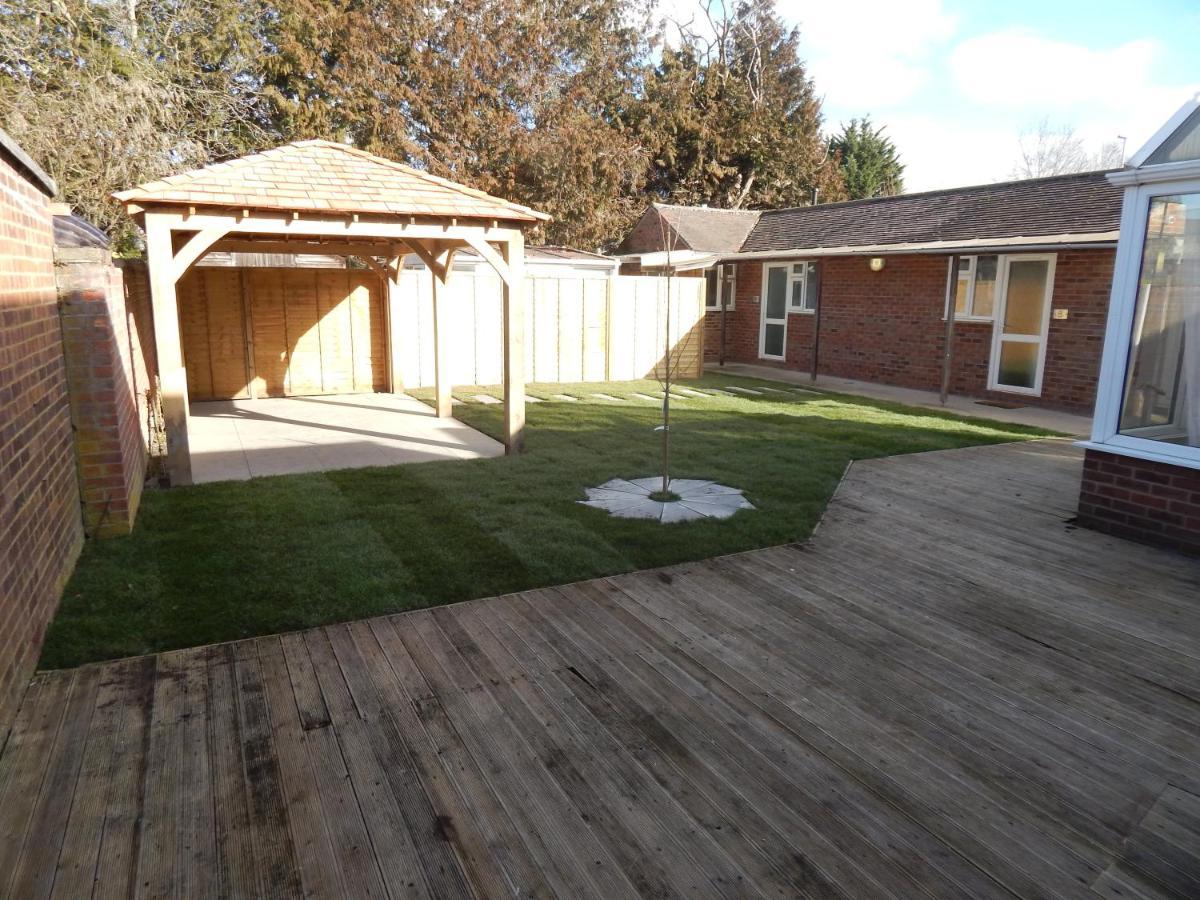 Modern, Well Located En-Suite Rooms With Parking - Orbitat Accommodations CBG Exterior photo