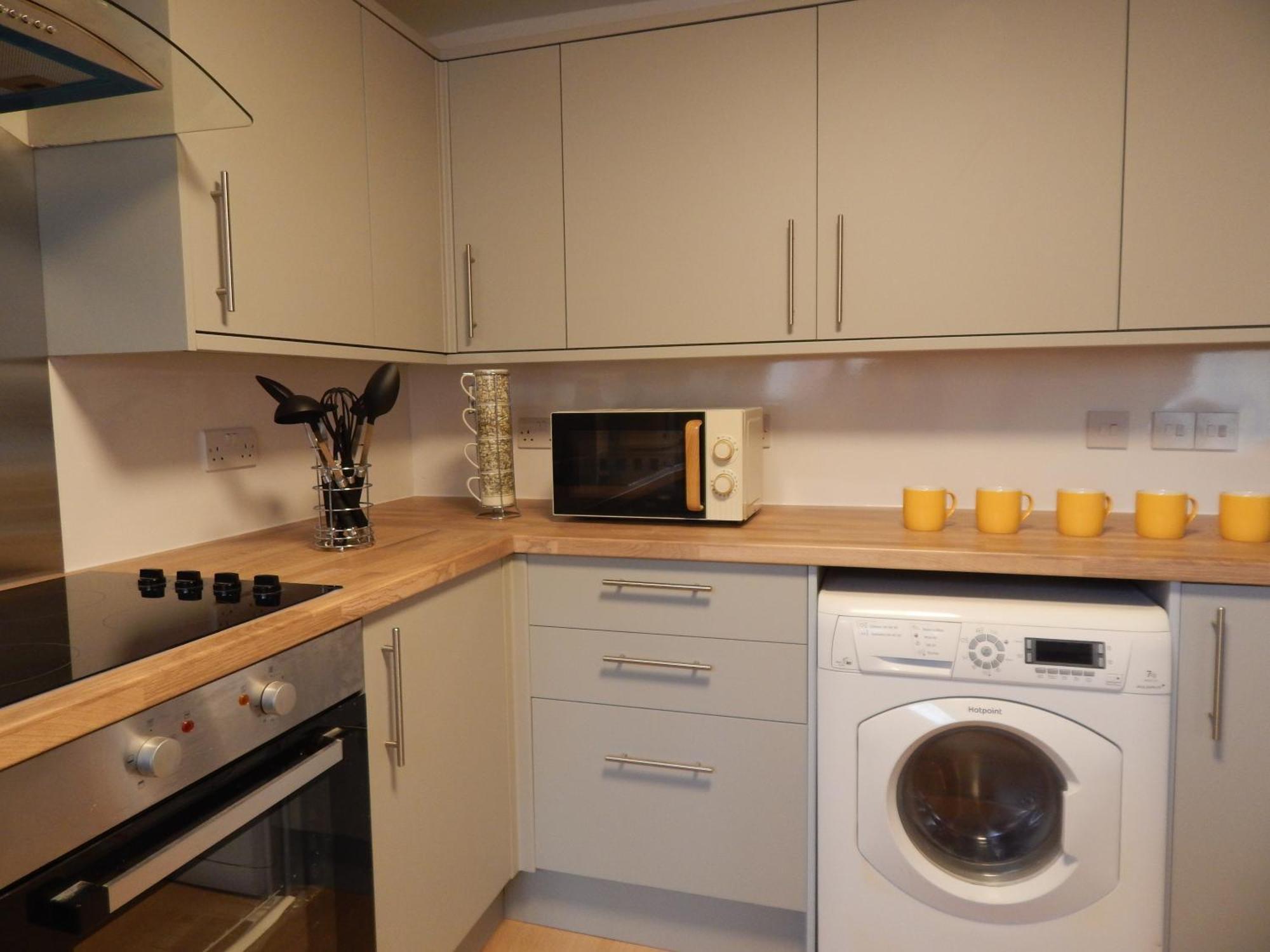 Modern, Well Located En-Suite Rooms With Parking - Orbitat Accommodations CBG Exterior photo